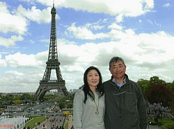 エッフェル塔と プロによる